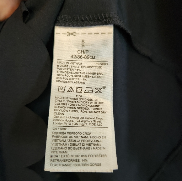 Banana Republic Split Back Scallop Navy Tank Blouse with Built-In Bra - Picture 5 of 5